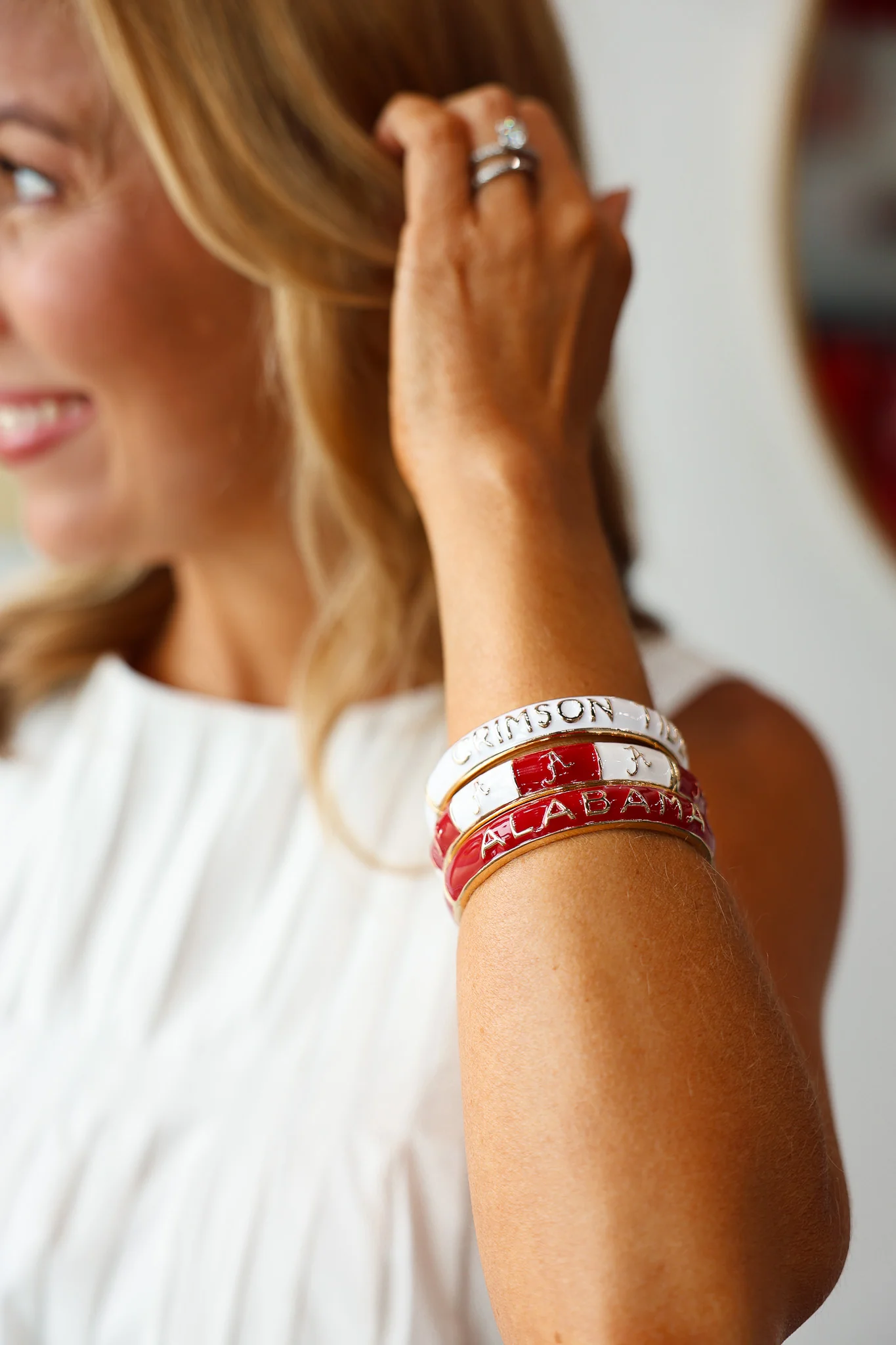 Alabama Sculpted Enamel Hinge Bangle - Red - Image 2