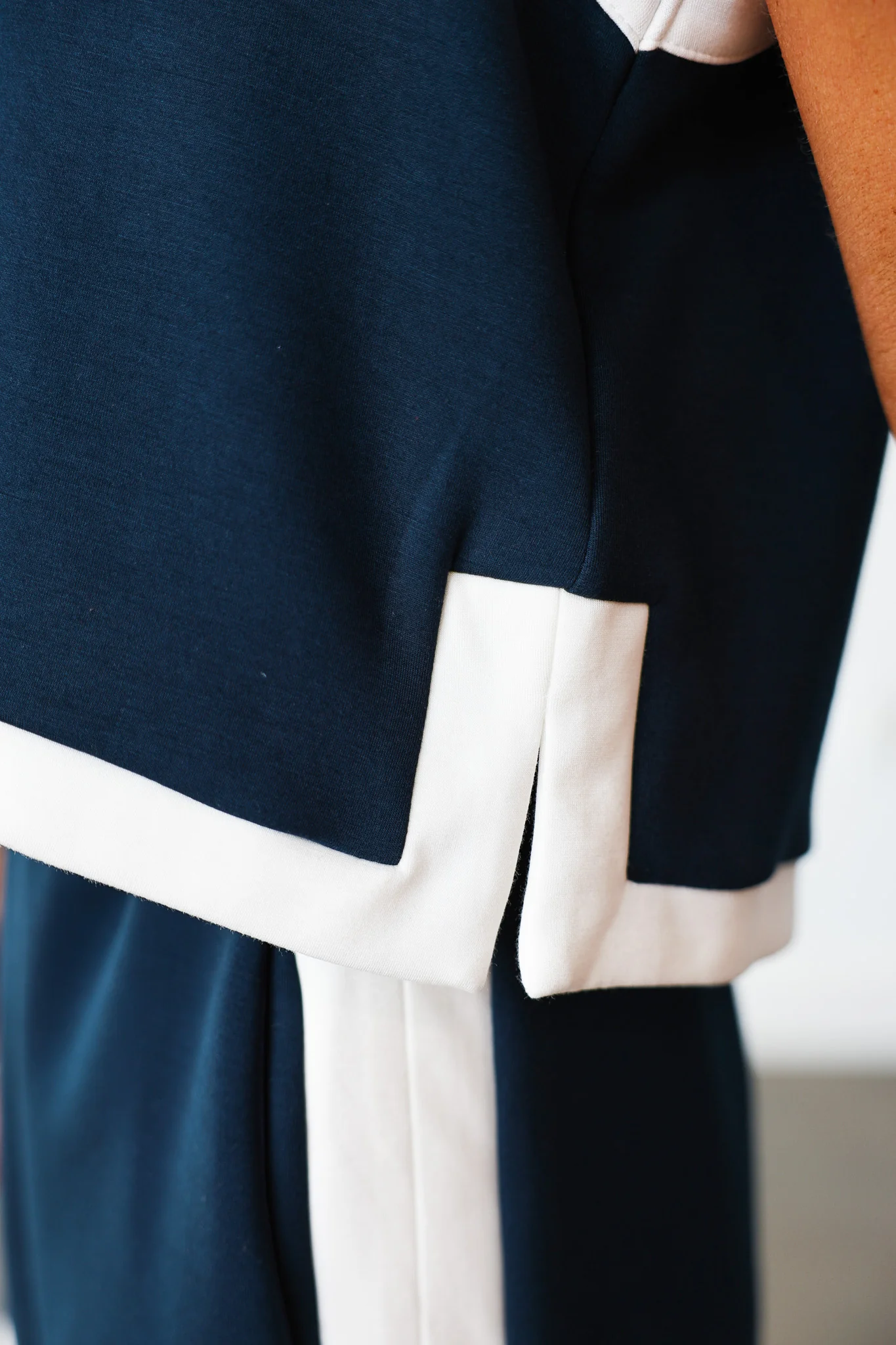 Contrast Trim Scuba Tank - Navy - Image 8