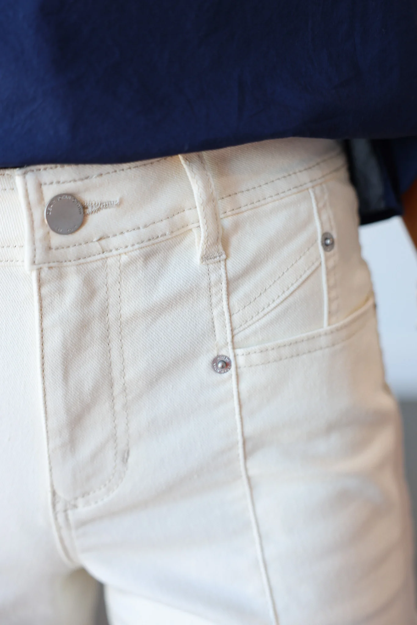 Dear John Julian Shorts - Wheat - Image 4