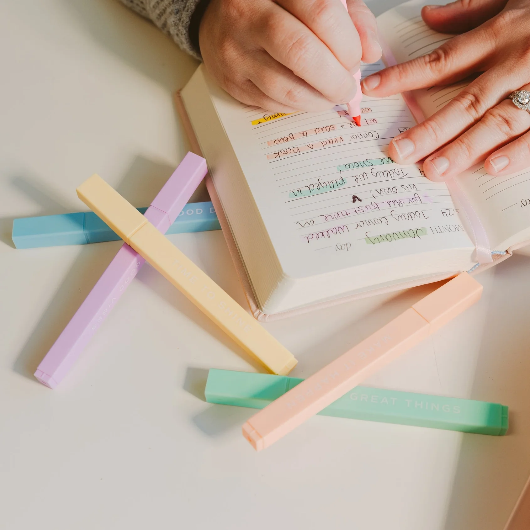 Do Great Things Highlighter Set - Image 3
