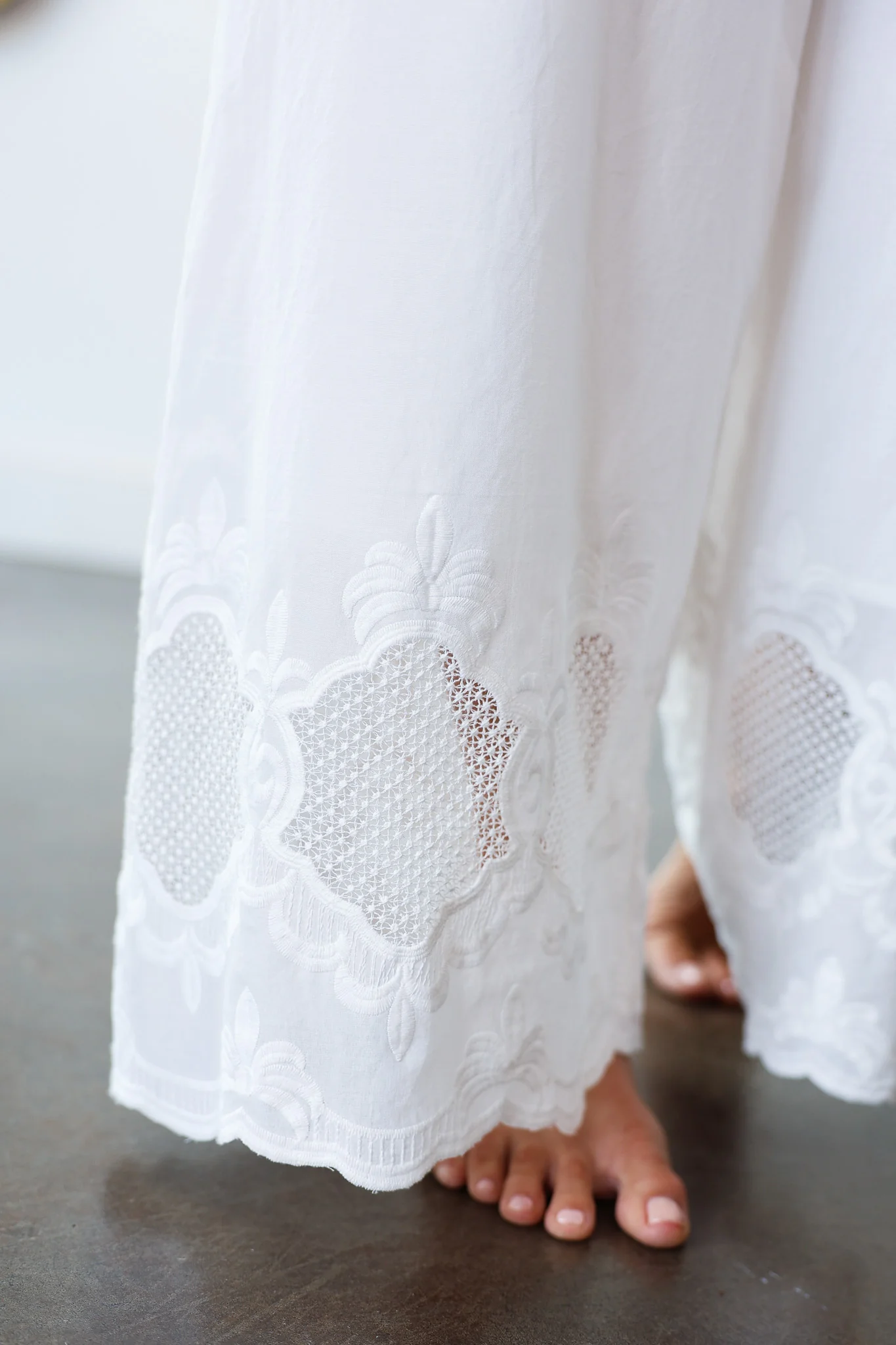 Embroidered Hem Pants - White - Image 2