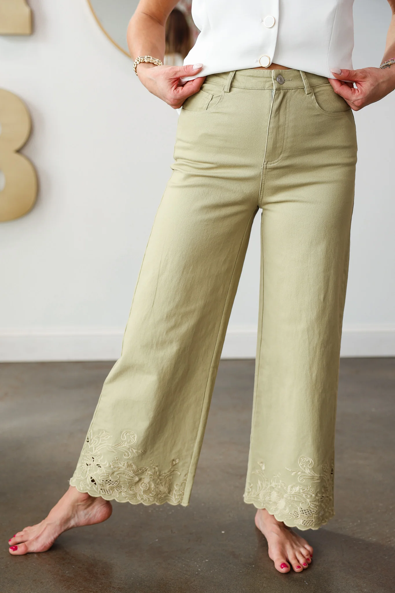 Eyelet Hem Jeans - Matcha