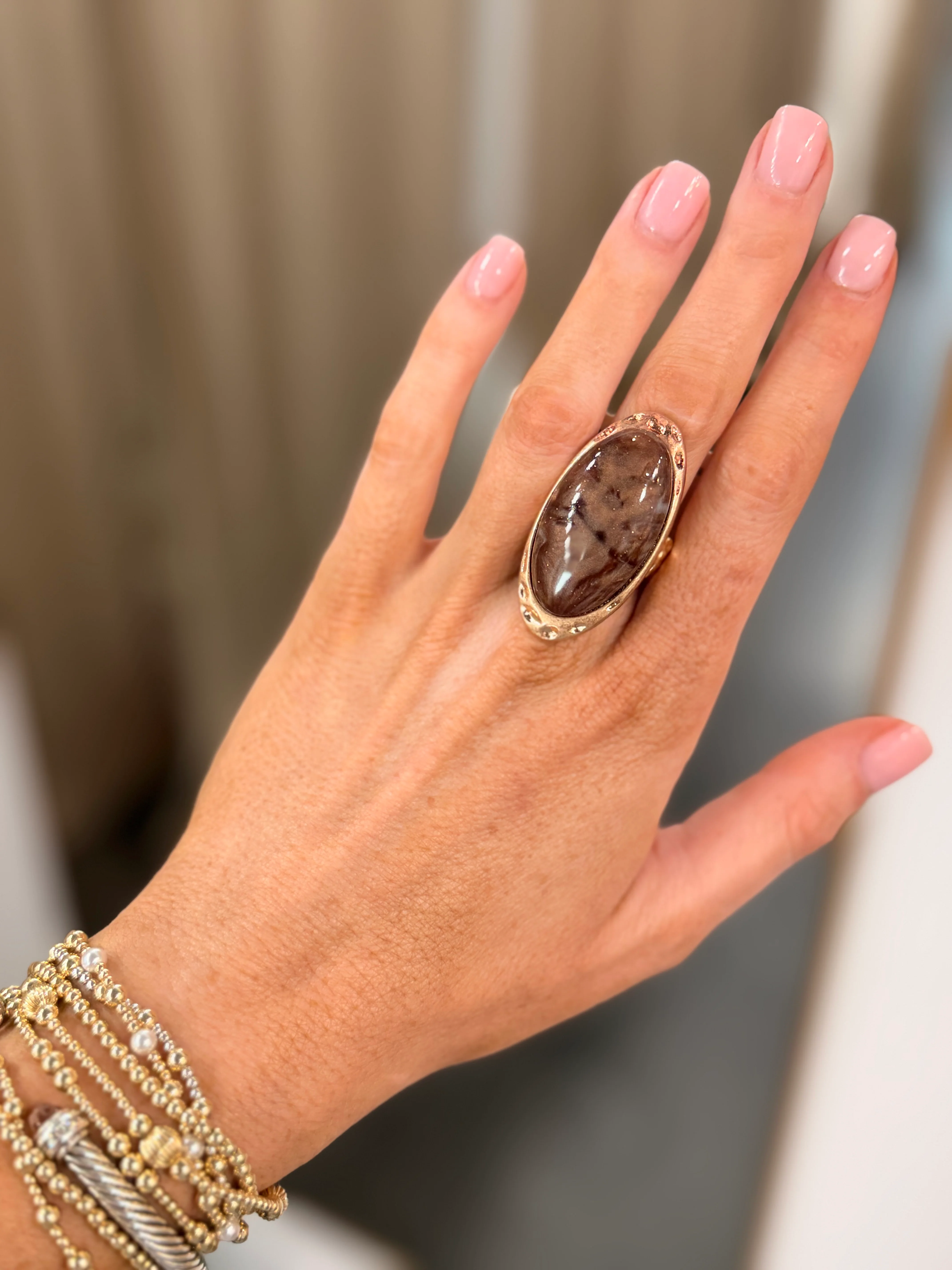 Oval Stone Stretch Ring - Image 2
