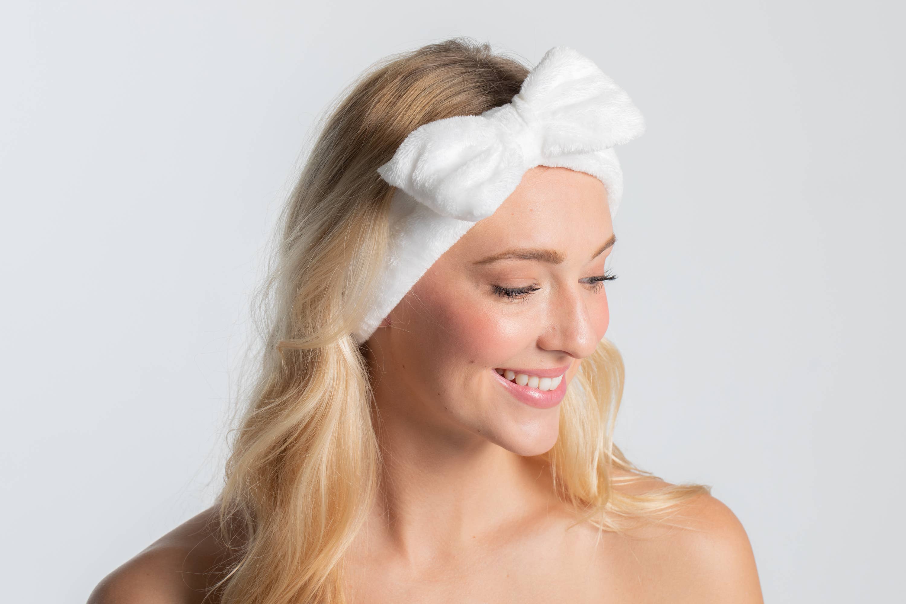 Plush Bow Spa Headband - White - Image 2