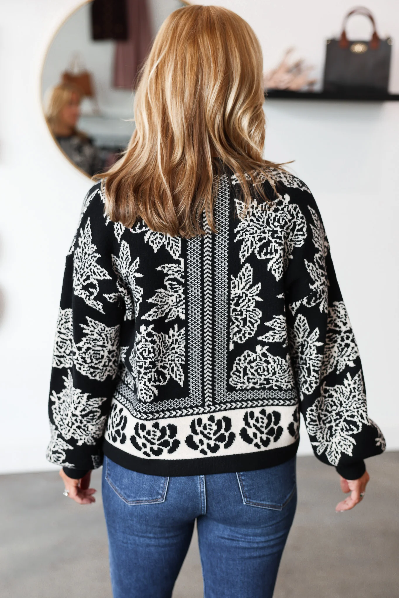 Printed Sweater - Black - Image 7