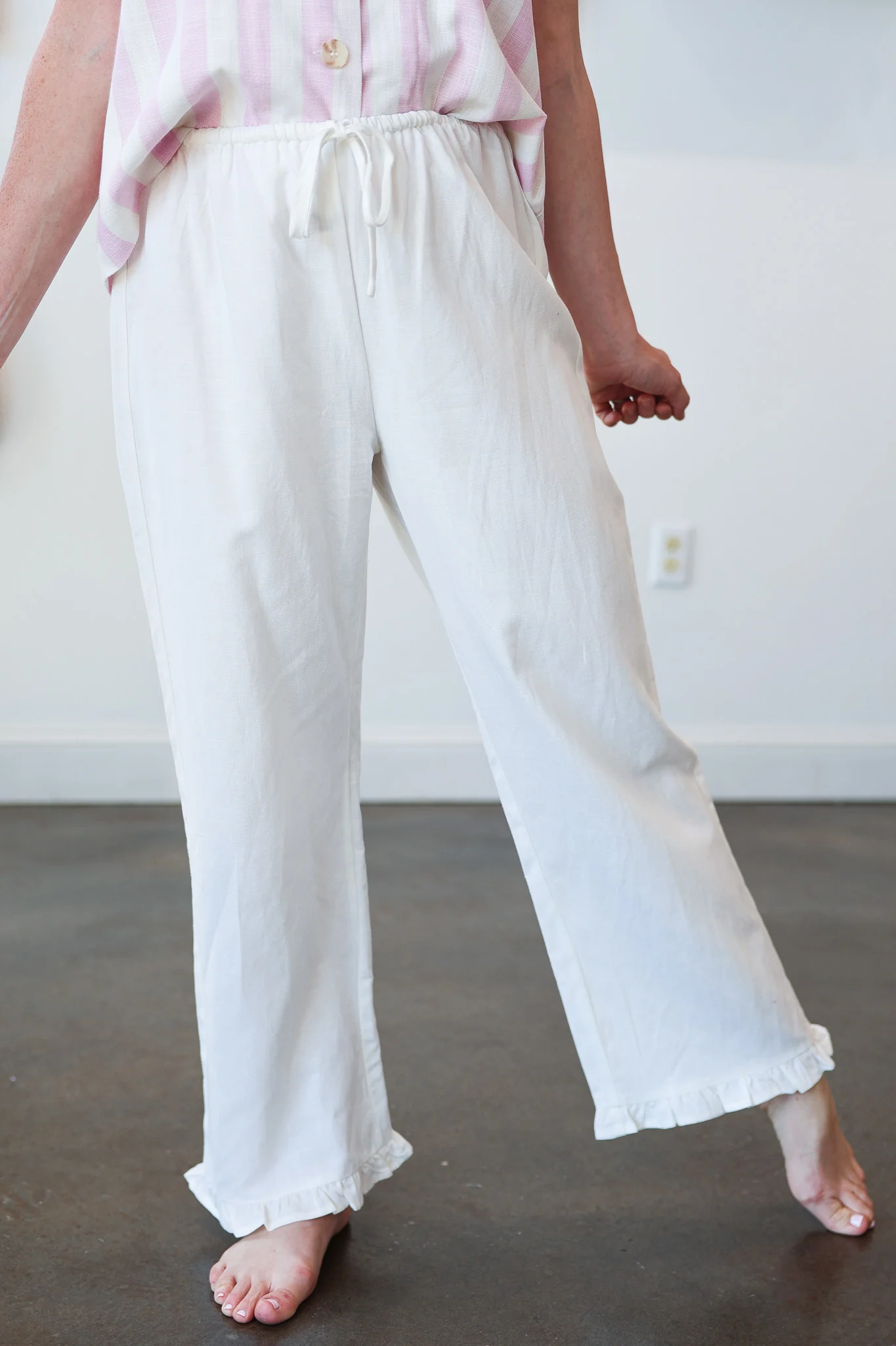Ruffle Hem Pants - Off White - Image 4