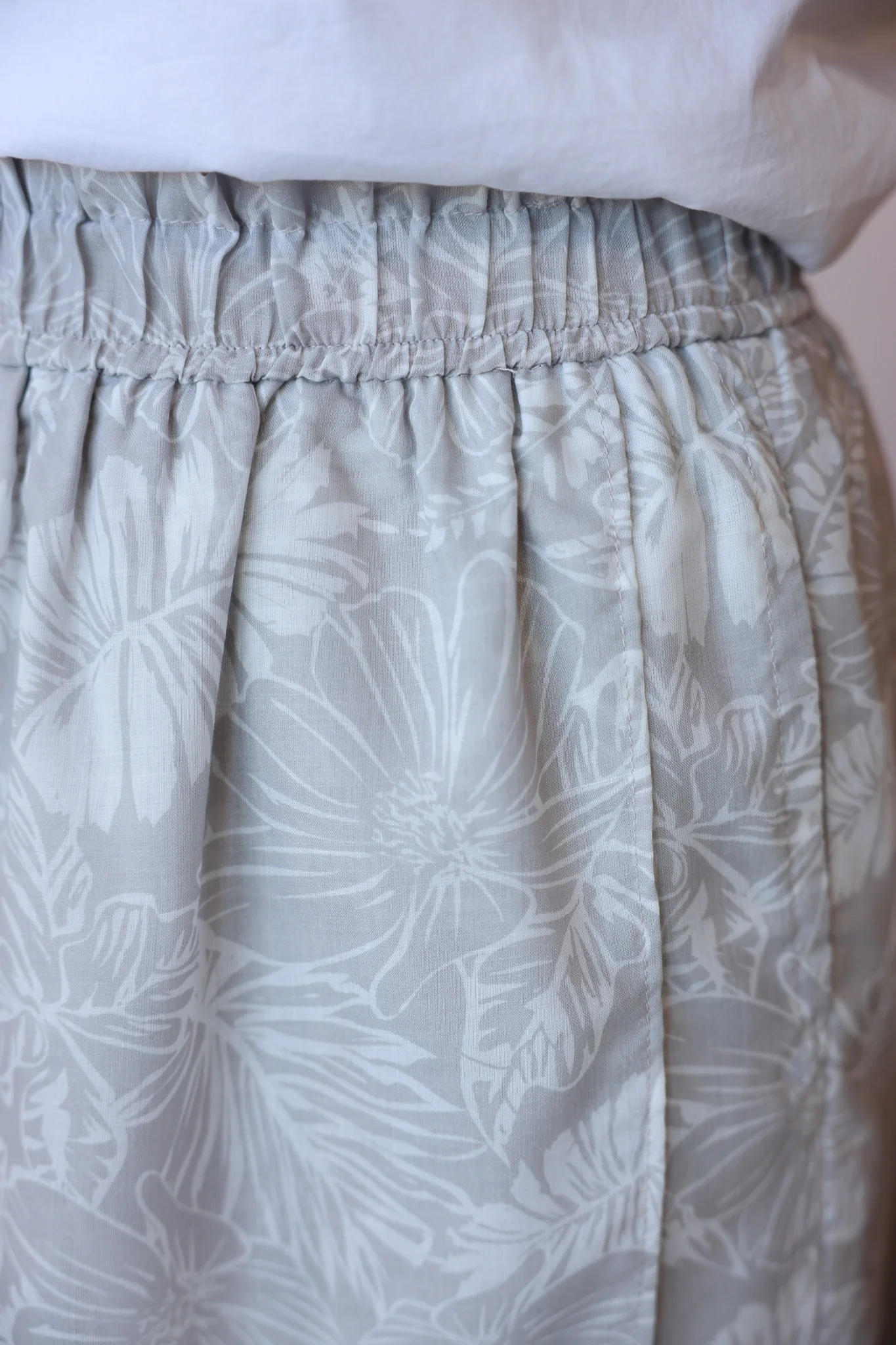 Tropical Printed Skort - Stone - Image 9